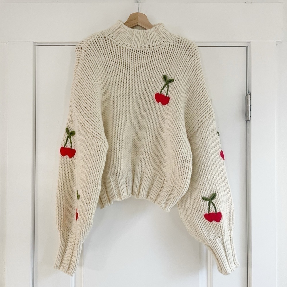 Forever 21 Cherry Mockneck Cropped Sweater - L